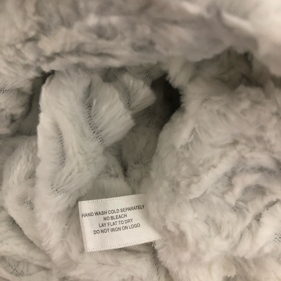 Mira Rae Gray Indian Inspired vest lined with faux fur, full zip, size 10/11 - Picture 7 of 11